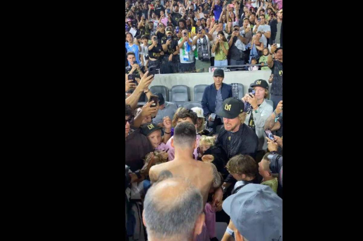 Locura por Messi: Imperdible reacción y mensaje de Selena Gómez a Leo, nuevo capítulo del guardaespaldas y el gesto del ‘10’ con Chiellini