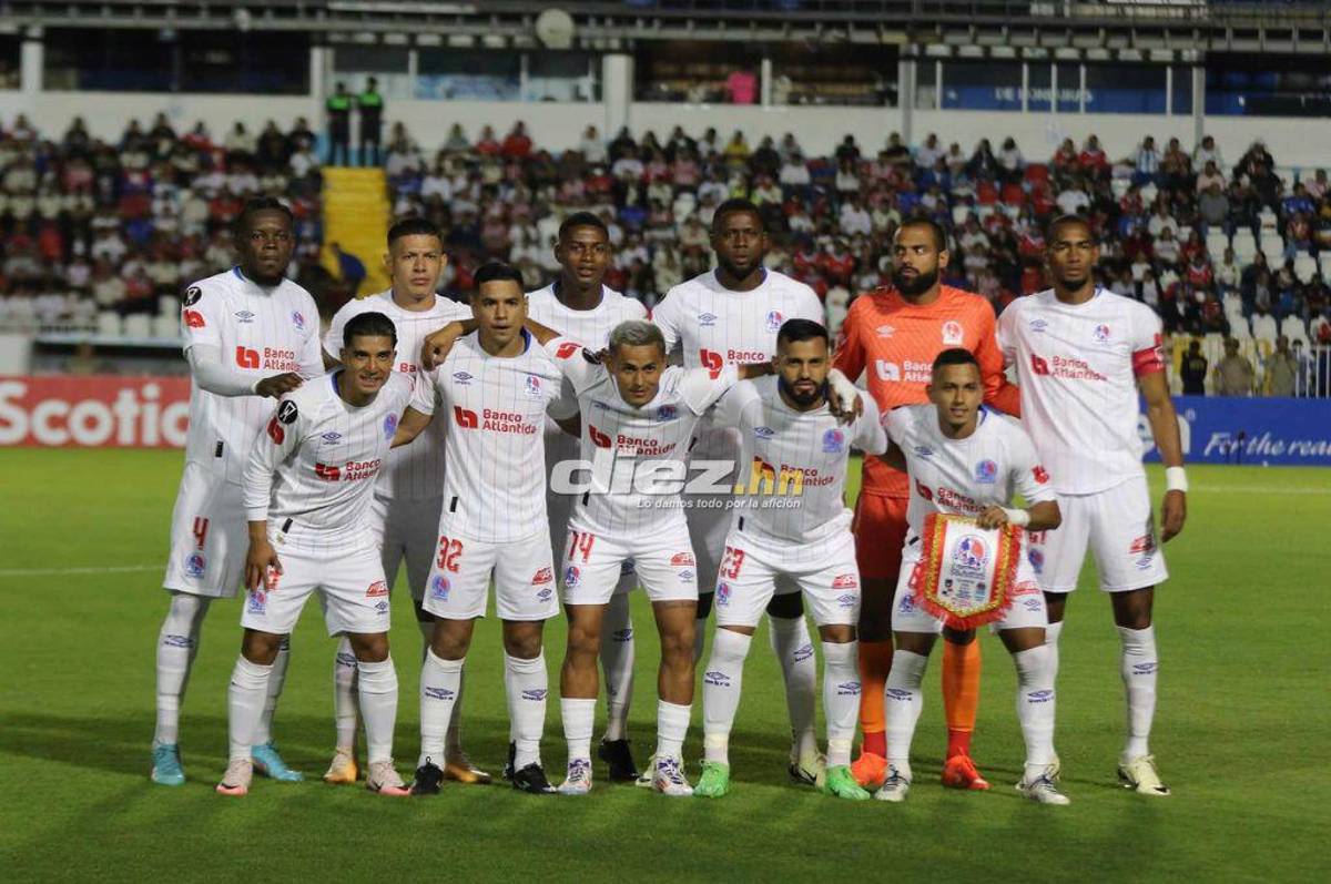 No se vio en TV: El hincha de Olimpia que arriesgó su vida en el Nacional y el curioso cambio con el banquillo de suplentes