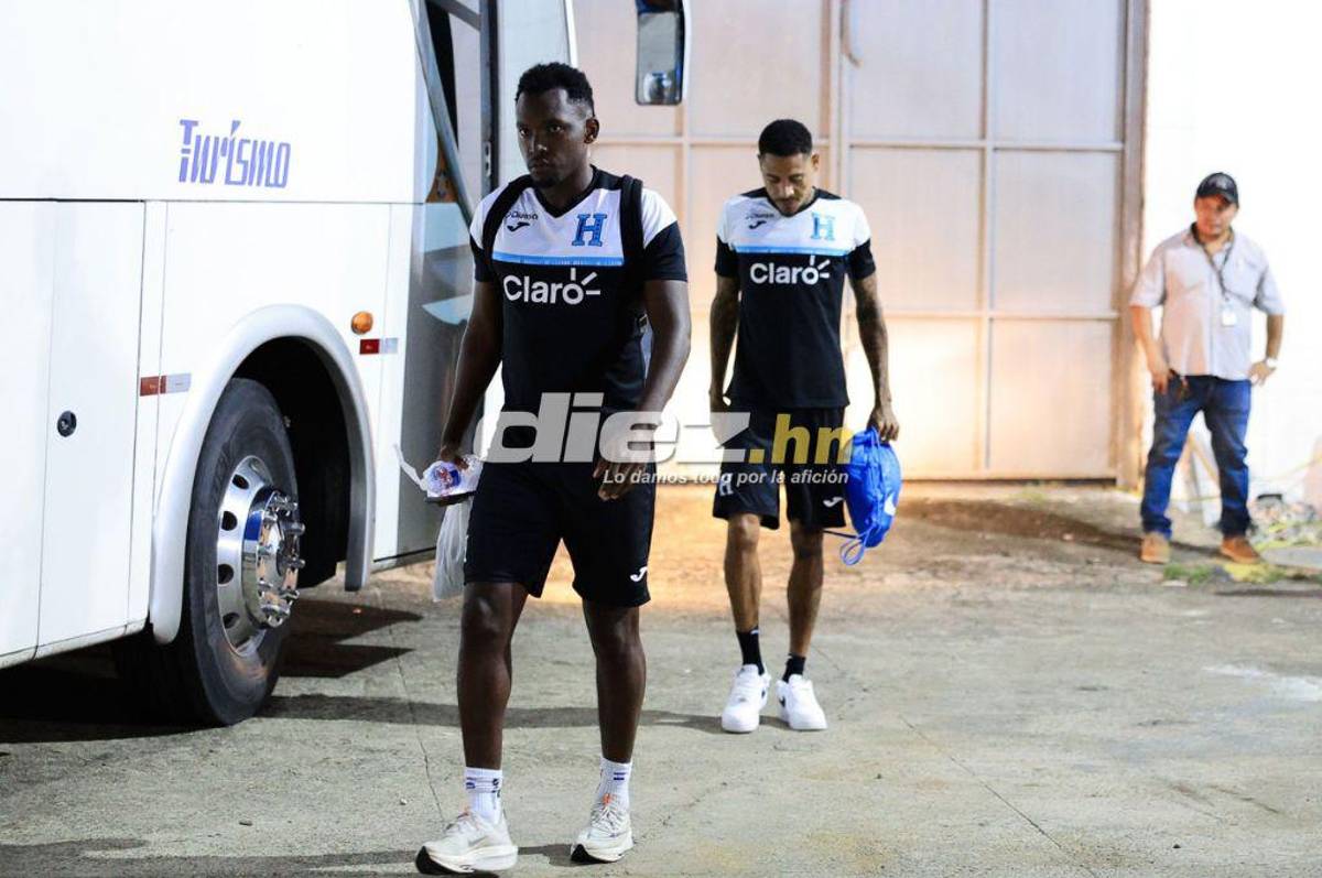 Las primeras imágenes de Yustin Arboleda con la camisa de la Selección de Honduras y un invitado especial en el entreno