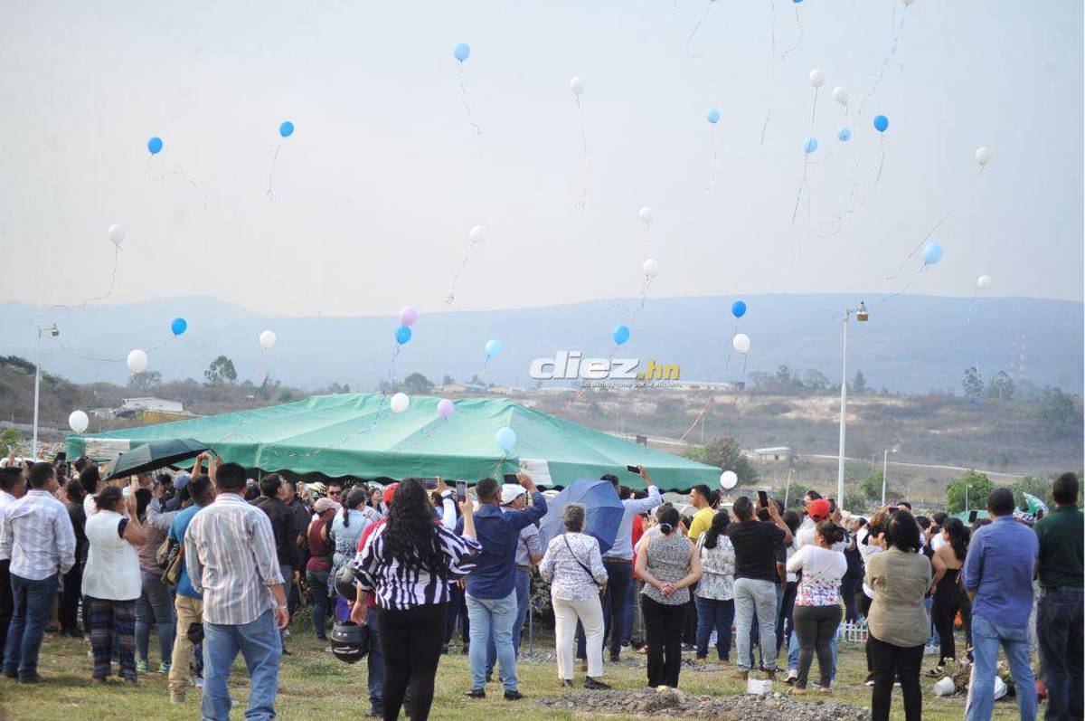 Desgarrador adiós: Rubén Matamoros llegó en silla de ruedas a enterrar a su hijo de 12 años y así recibió el respaldo