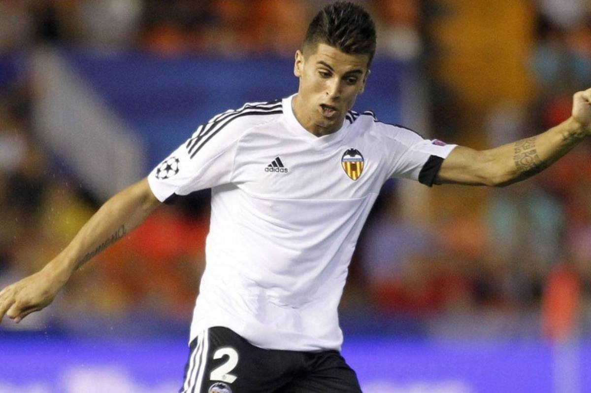 Barcelona fichará a jugador del Liverpool y el que firmó con el Celtic de Palma; estrella del City a Arabia y El Como se refuerza