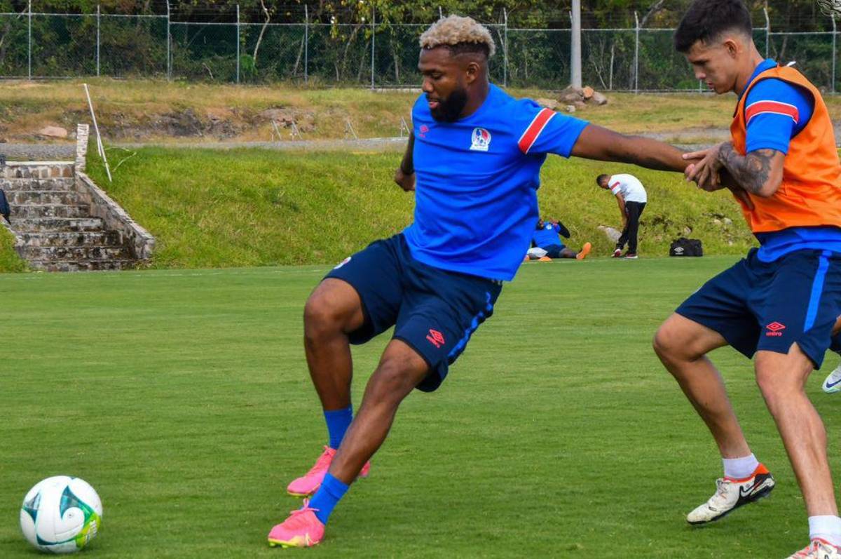 ¡Con Chirinos y Alex López! Pedro Troglio emprendió los trabajos en el Olimpia ¿qué pasará con Najar y Benguché?