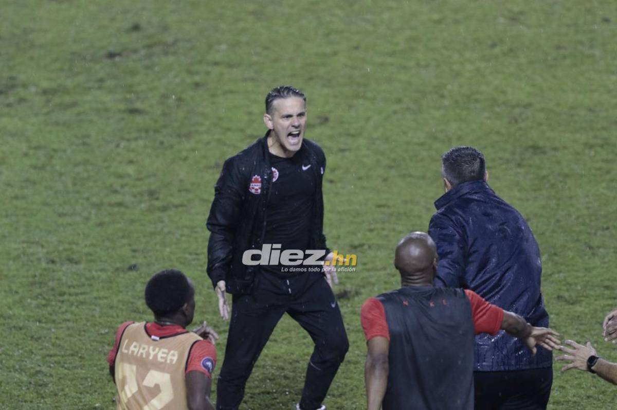 NO SE VIO EN TV: La furia de Herdman contra Diego Vázquez y los jugadores de Canadá perdiendo la cordura en el Olímpico