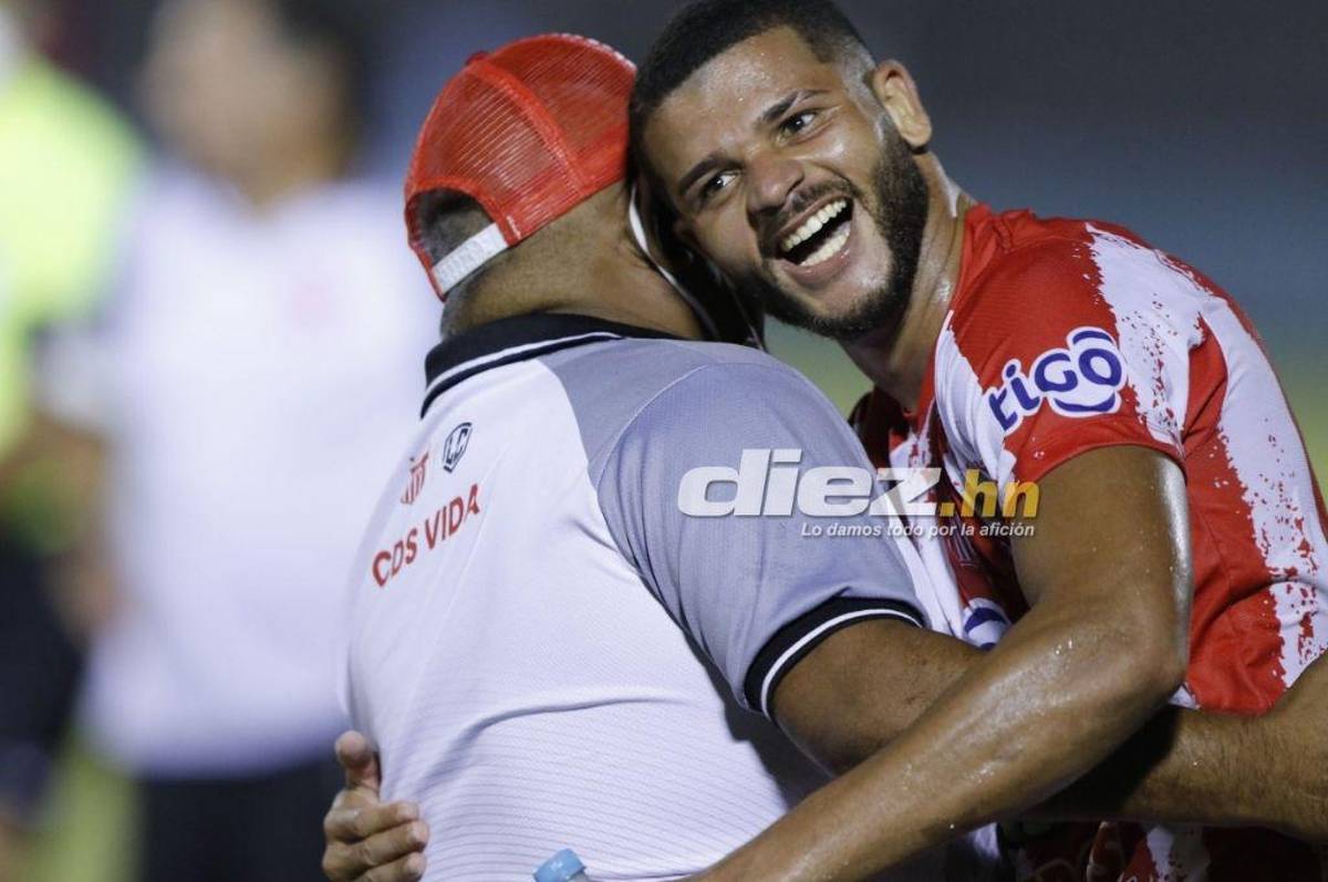 No se vio en TV: La jefa de mercadeo del Vida deslumbra, el festejo de los cocoteros y belleza en los estadios