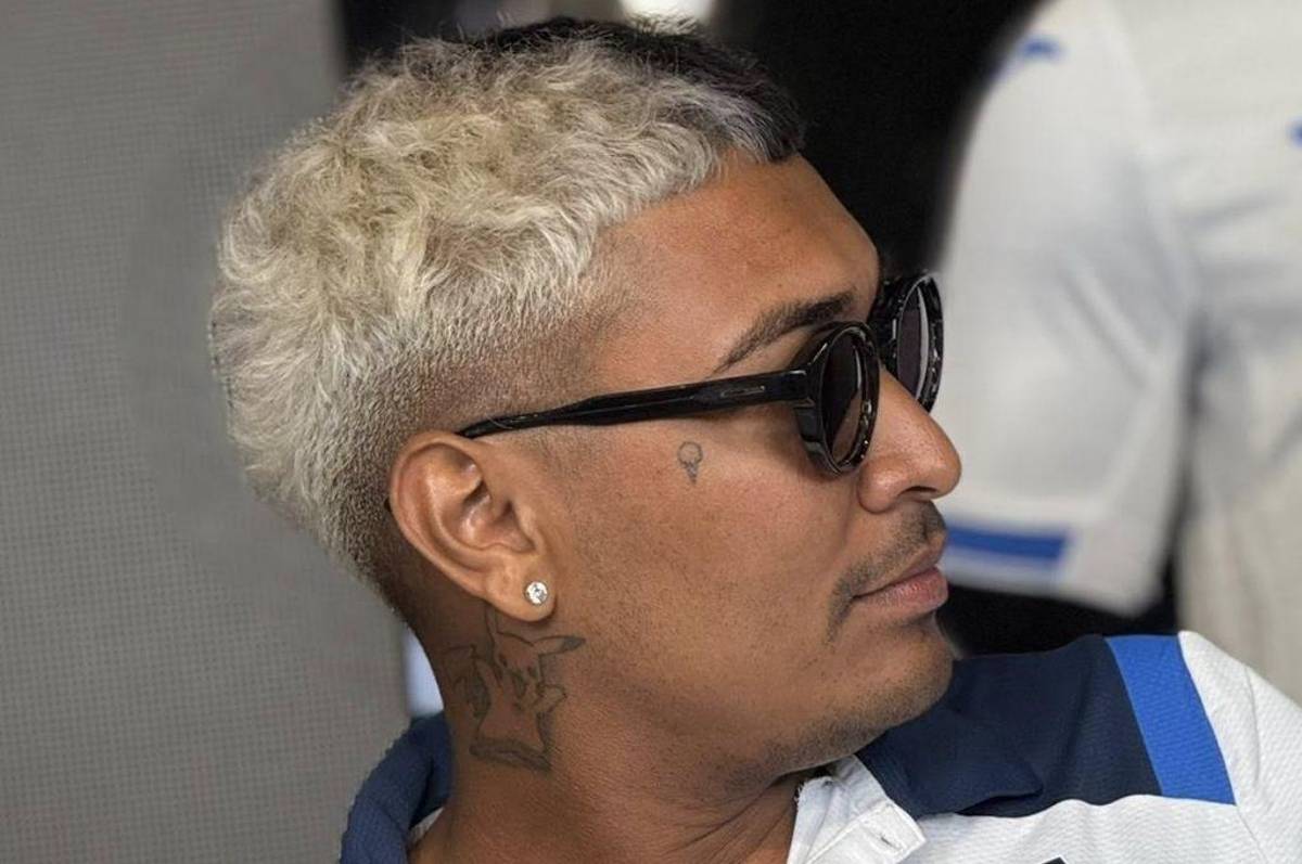 Supremo confirma que termina relación y revela la cantidad de dinero que ganó en redes por el Honduras-El Salvador: Lo arruinó...