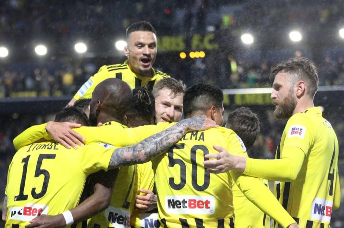 Luis Palma, titular en triunfo de Aris Salónica ante Paok en los ‘Play-off’ de la Super Liga de Grecia