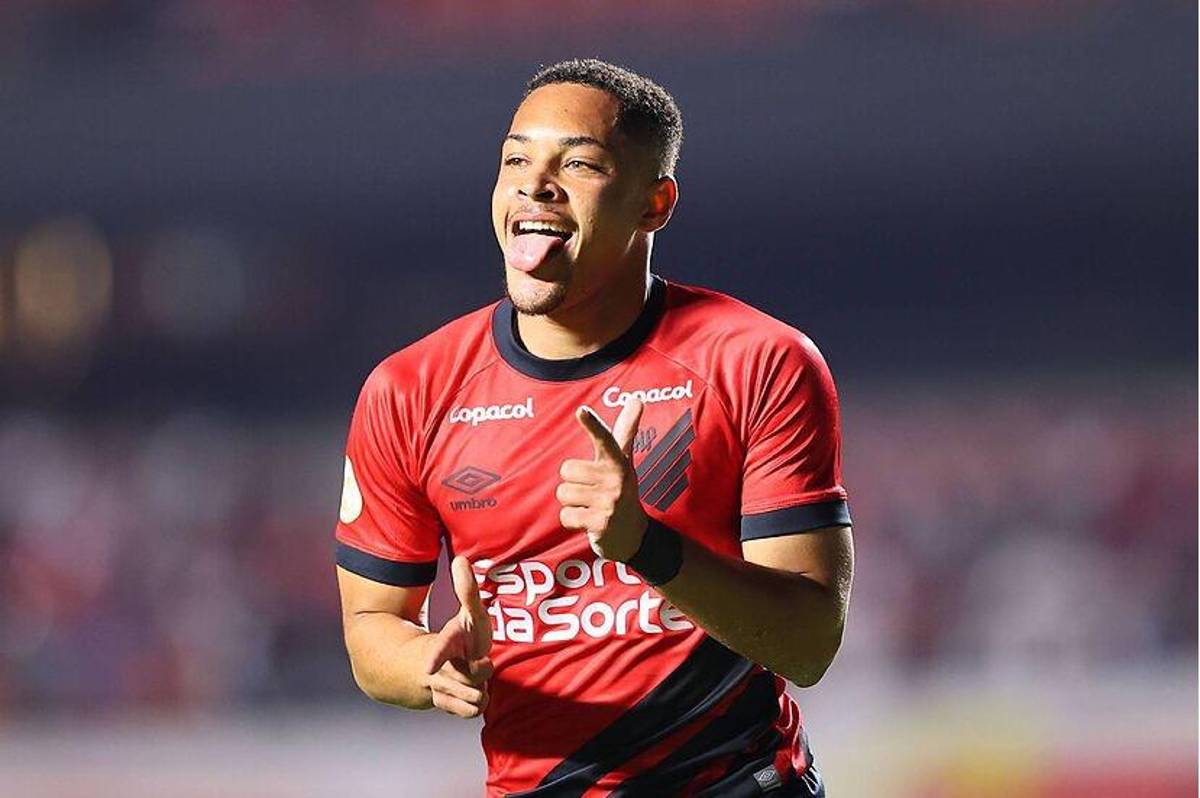 Del patito feo a cisne: está a punto de ganar la Copa Libertadores 2025, Xavi y Flick lo humillaron; ahora vive esta realidad con su club y selección