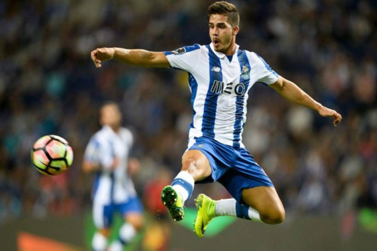 ¡Bombazos! Real Madrid amarra su primer 'fichaje galáctico'