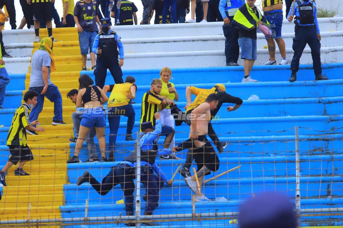 Vergonzosas imágenes: Así fueron los actos vandálicos de los aficionados del Real España en el estadio Olímpico tras perder la final