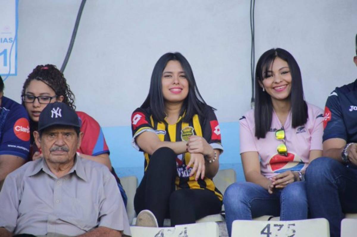 NO SE VIO POR TV: La selfie, la familia, la baleada y el abrazo de 'Chapeta' a Moreira