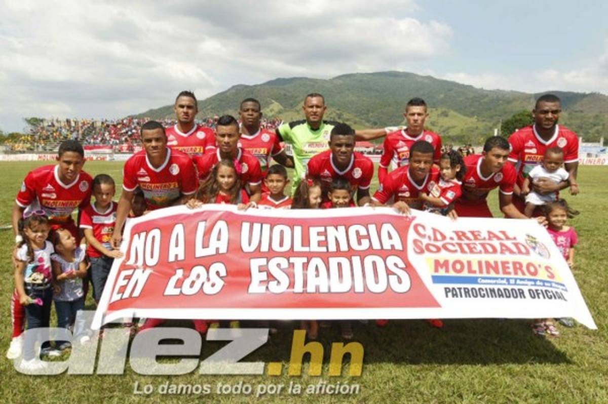 Fiesta en Tocoa: Real Sociedad celebra y va a su cuarta final