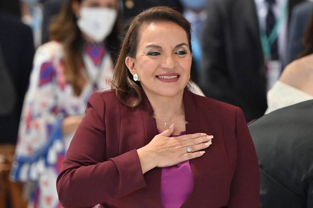 Va con todas sus fuerzas: las promesas de Xiomara Castro tras convertirse en la primera Presidenta de Honduras