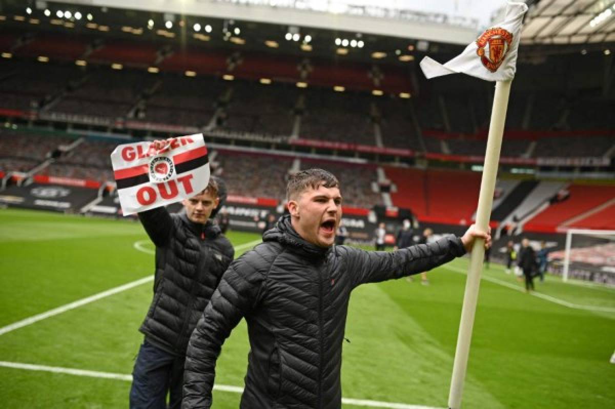 Impactantes imágenes: aficionados del Manchester United asaltan Old Trafford y aplazan el clásico inglés