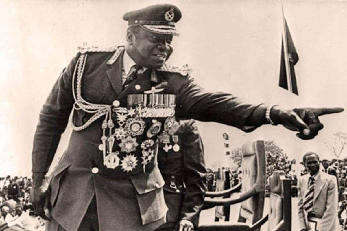 CURIOSO: Grandes dictadores y asesinos que amaron el fútbol