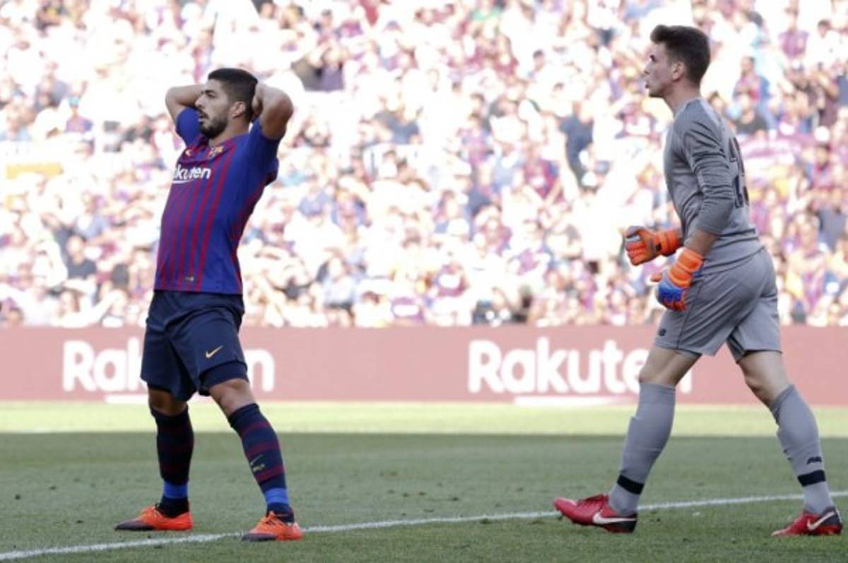 NO SE VIO EN TV: Messi perdió el control al final y el drama de Luis Suárez