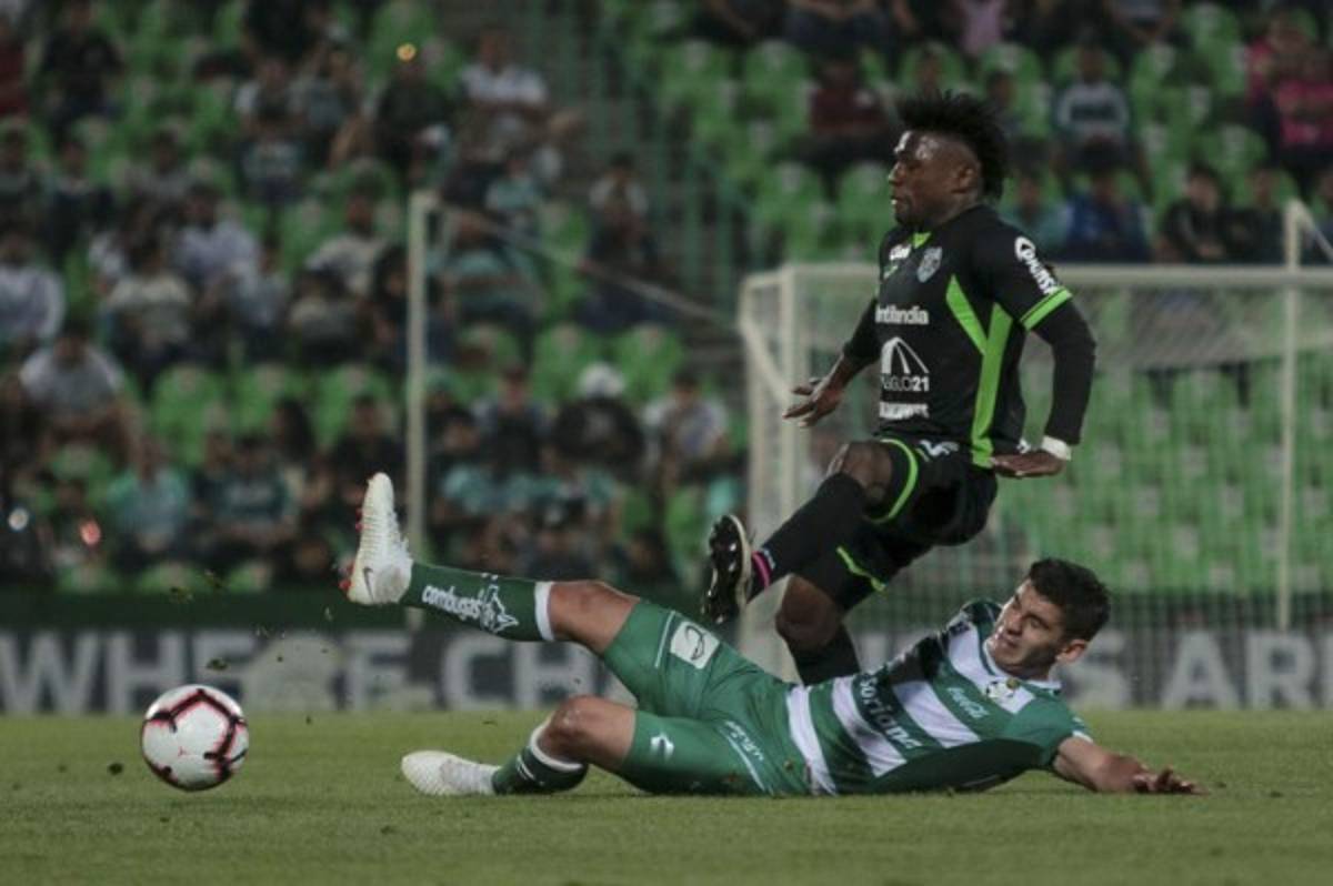 Noche de espanto en Torreón: Las tristes fotos que deja el Santos-Marathón en Champions