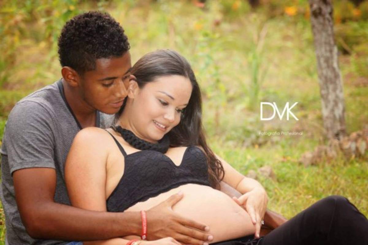 Ella es Alessa, la mujer que acompañará a Choco Lozano en Barcelona