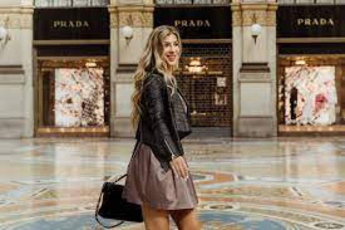 Estrella del cine para adultos reveló que les dio servicio a tres jugadores del Manchester United y uno le quedó debiendo 200 euros