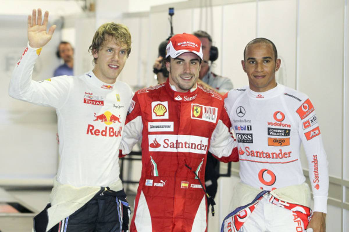 Alonso gana la 'pole' y saldrá primero en Singapur
