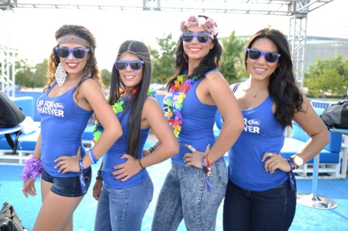 La periodista Inés Sainz entre las mujeres que deslumbra en el México-Argentina