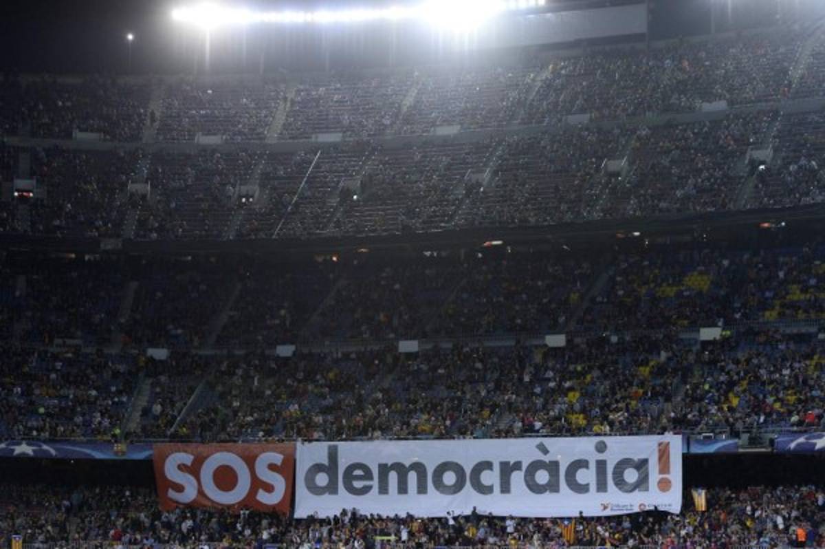 No se vio en TV: La reacción de Buffon con Messi al final y la triste salida de Najar en el Allianz