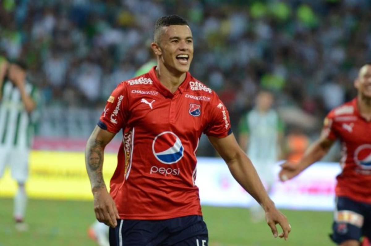 BOMBAS: Ex de PSG y Juventus desembarca en México, América y Chivas sacan chequera