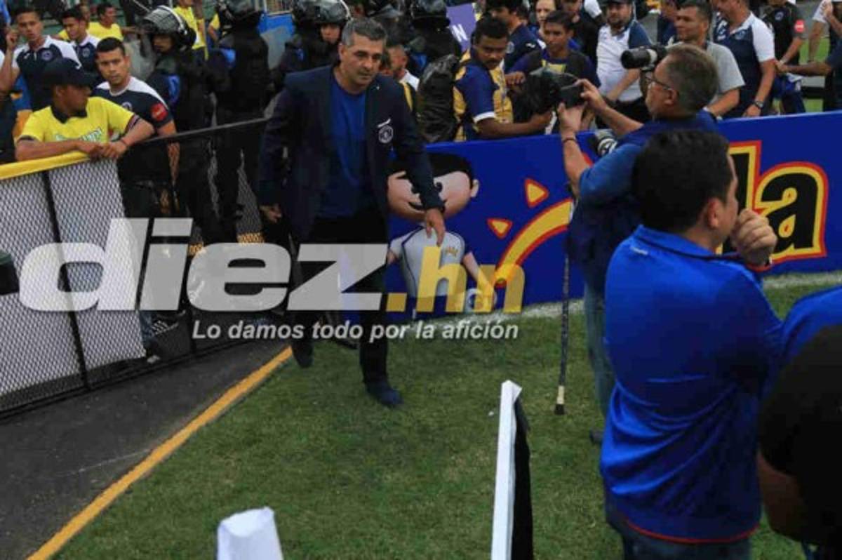 FOTOS: Golpes entre Diego Vázquez y Osman Madrid en el zafarrancho de la Gran Final entre Olimpia y Motagua