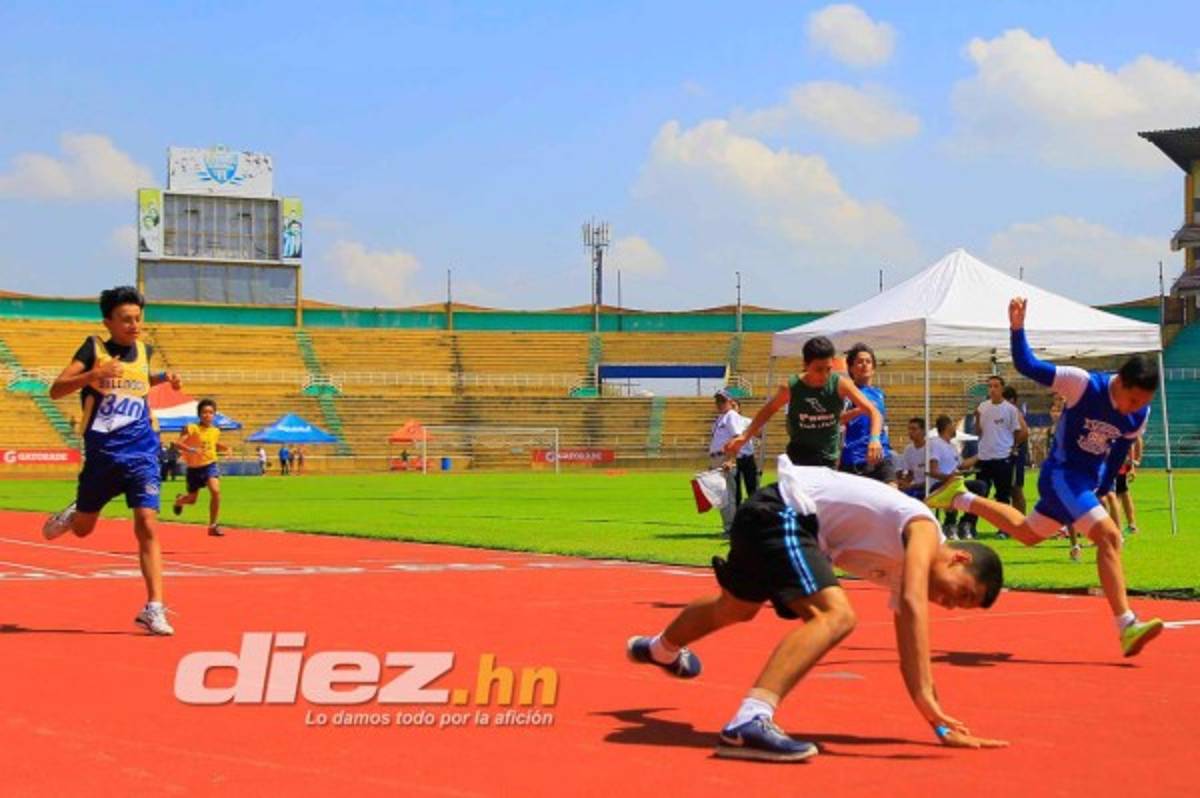 Torneo nacional de atletismo colegial es San Pedro Sula .