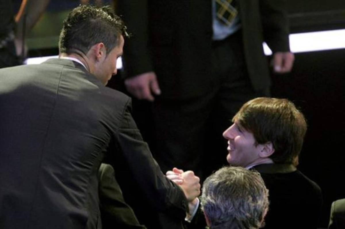 Los rostros de Cristiano Ronaldo en Balones de Oro frente a Lionel Messi