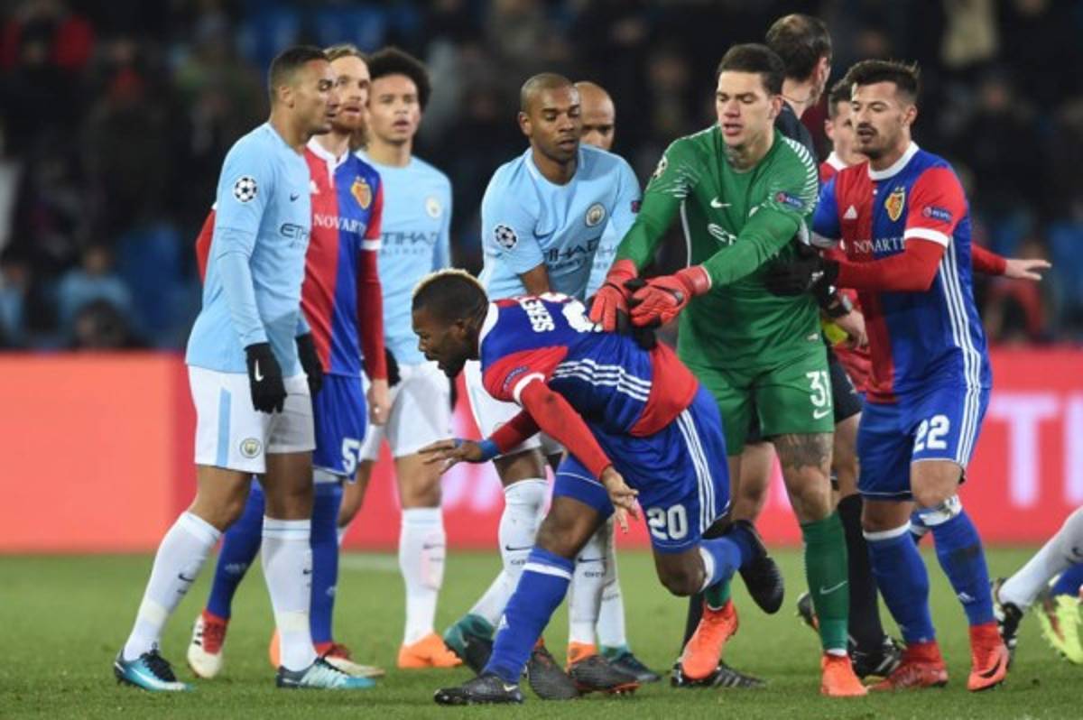 NO VISTE EN TV: El lamento de Higuaín, gran gesto de Guardiola y el abrazo en Basilea