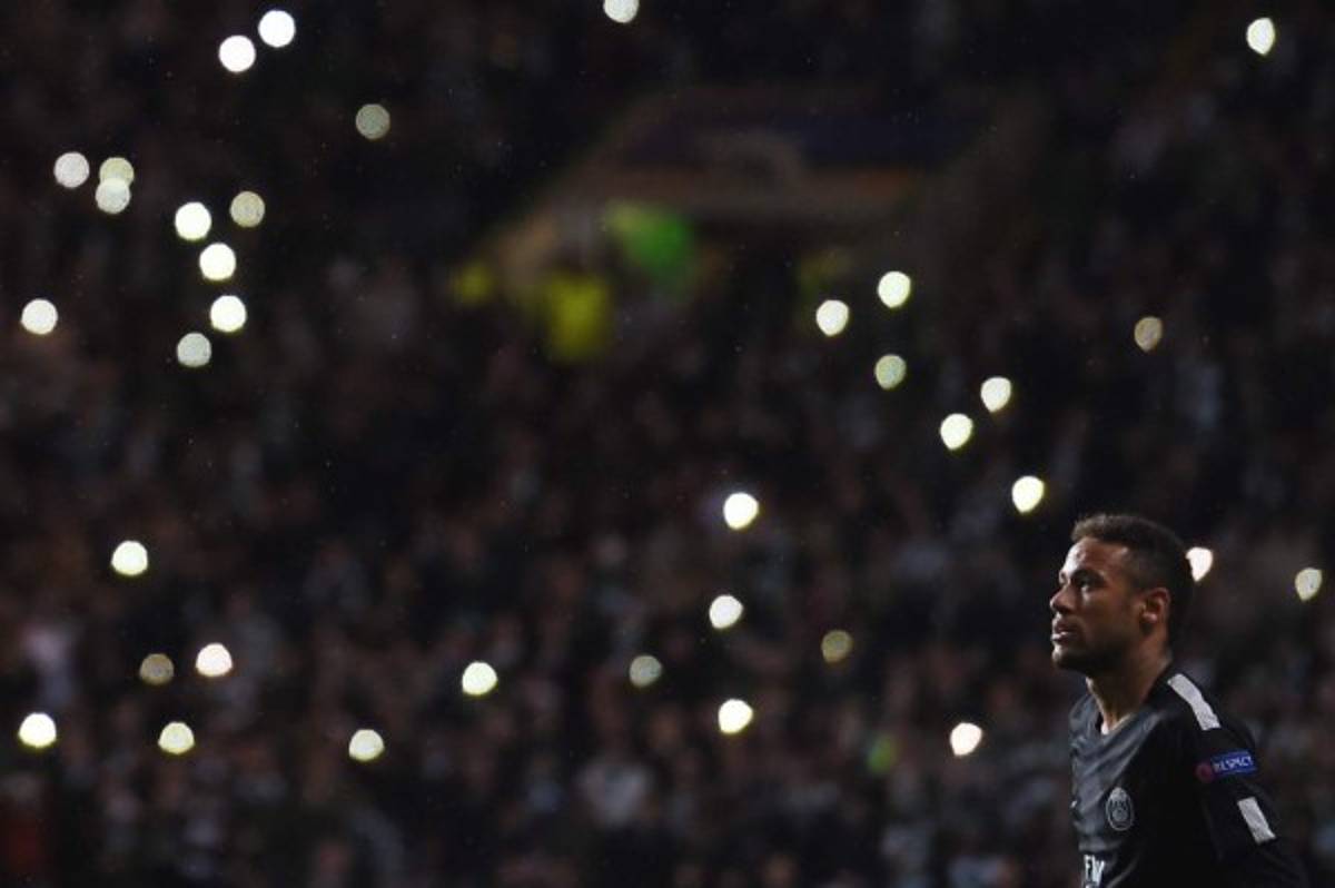 No se vio en TV: La reacción de Buffon con Messi al final y la triste salida de Najar en el Allianz