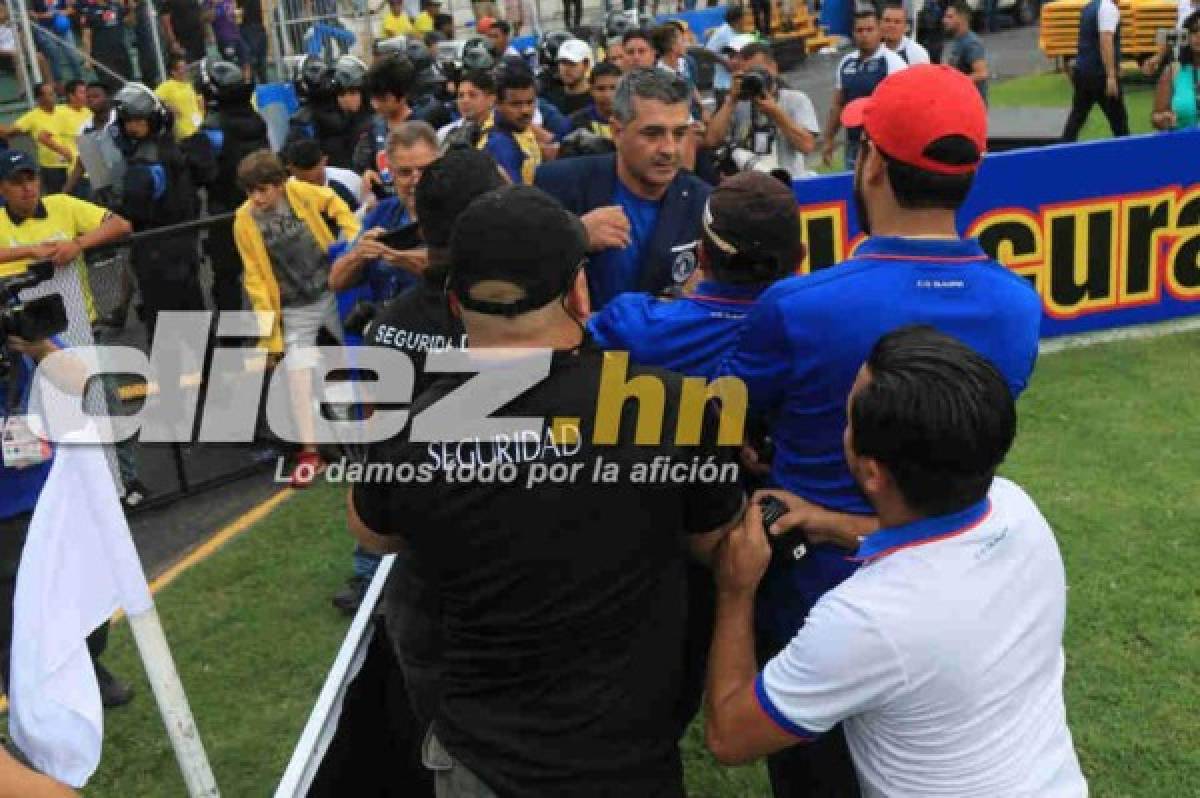 FOTOS: Golpes entre Diego Vázquez y Osman Madrid en el zafarrancho de la Gran Final entre Olimpia y Motagua