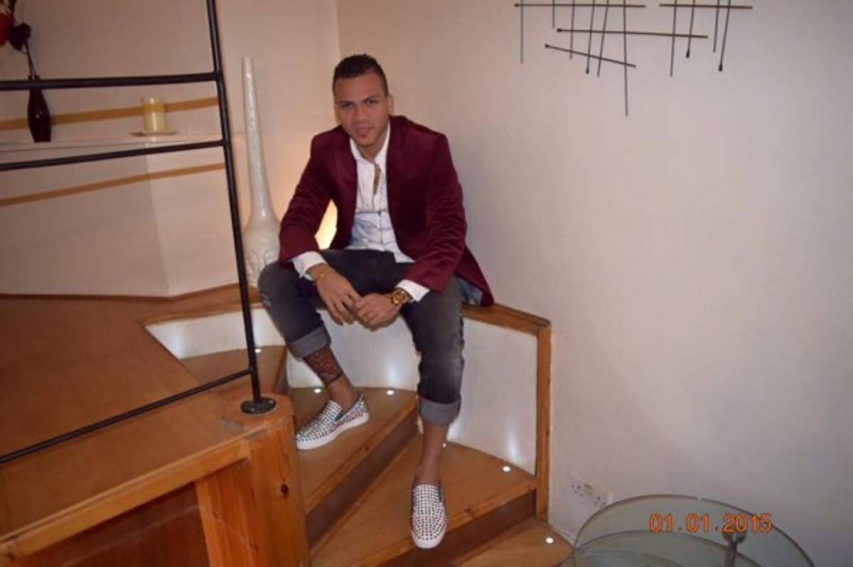 Las fotos inéditas de la vida de Arnold Peralta