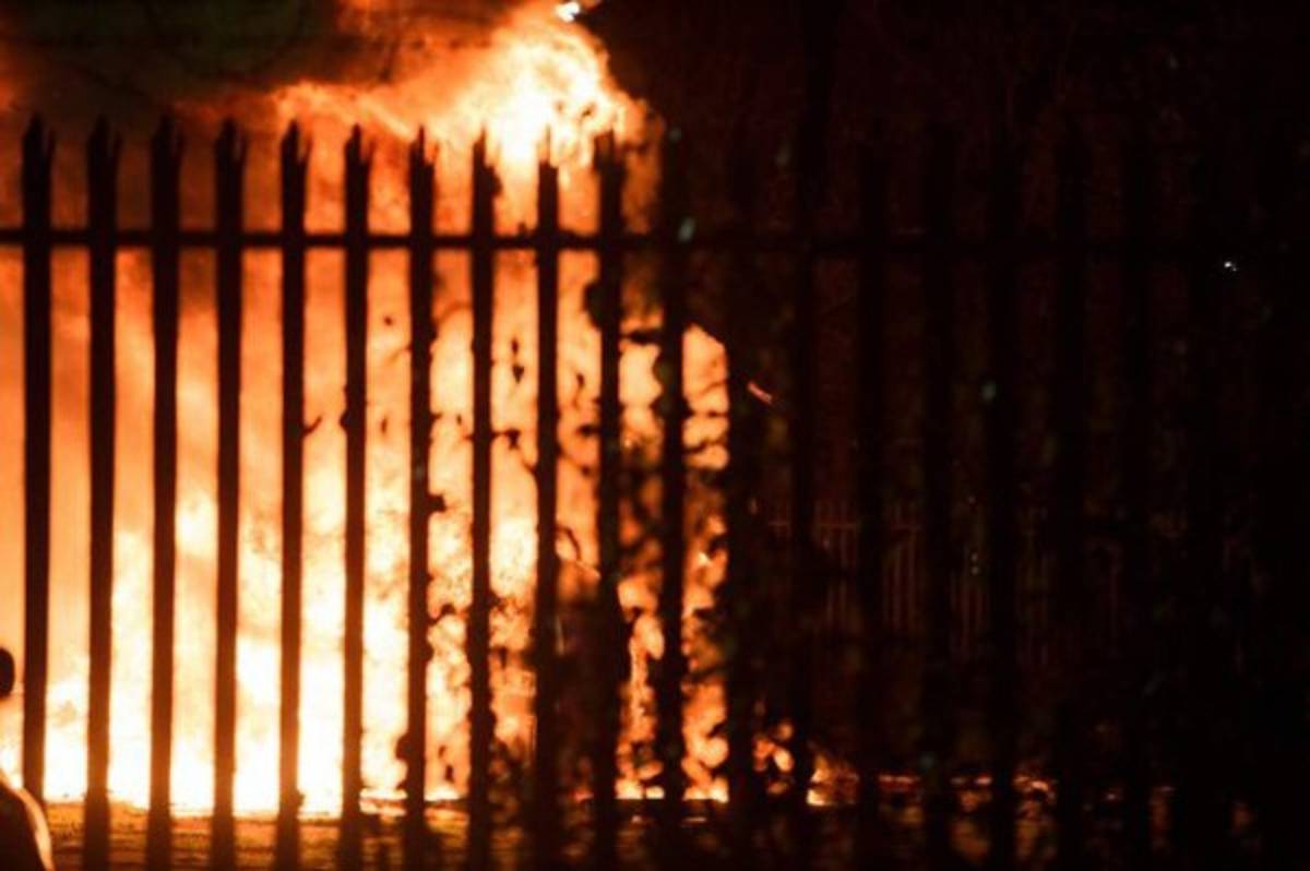 En fotos: Así quedó el helicóptero del presidente del Leicester tras el accidente