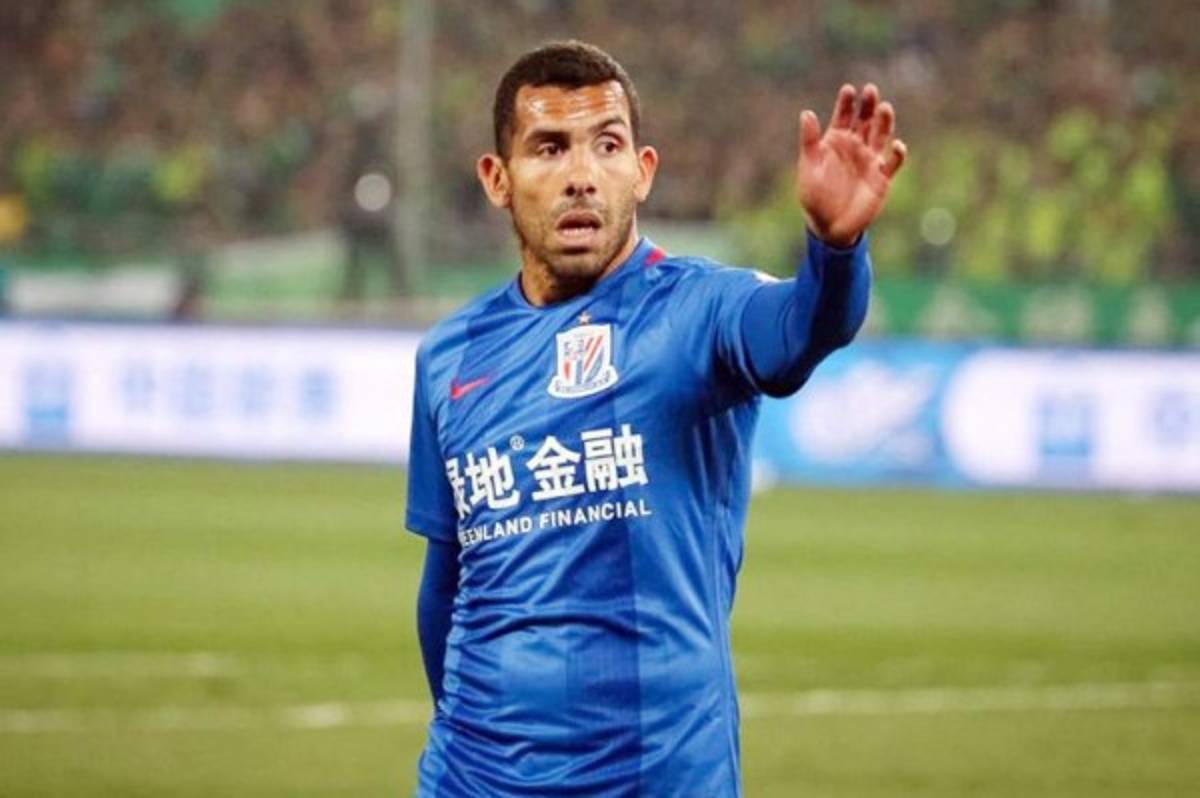 Carlos Tévez está 'gordo' y lo apartan de su equipo en China
