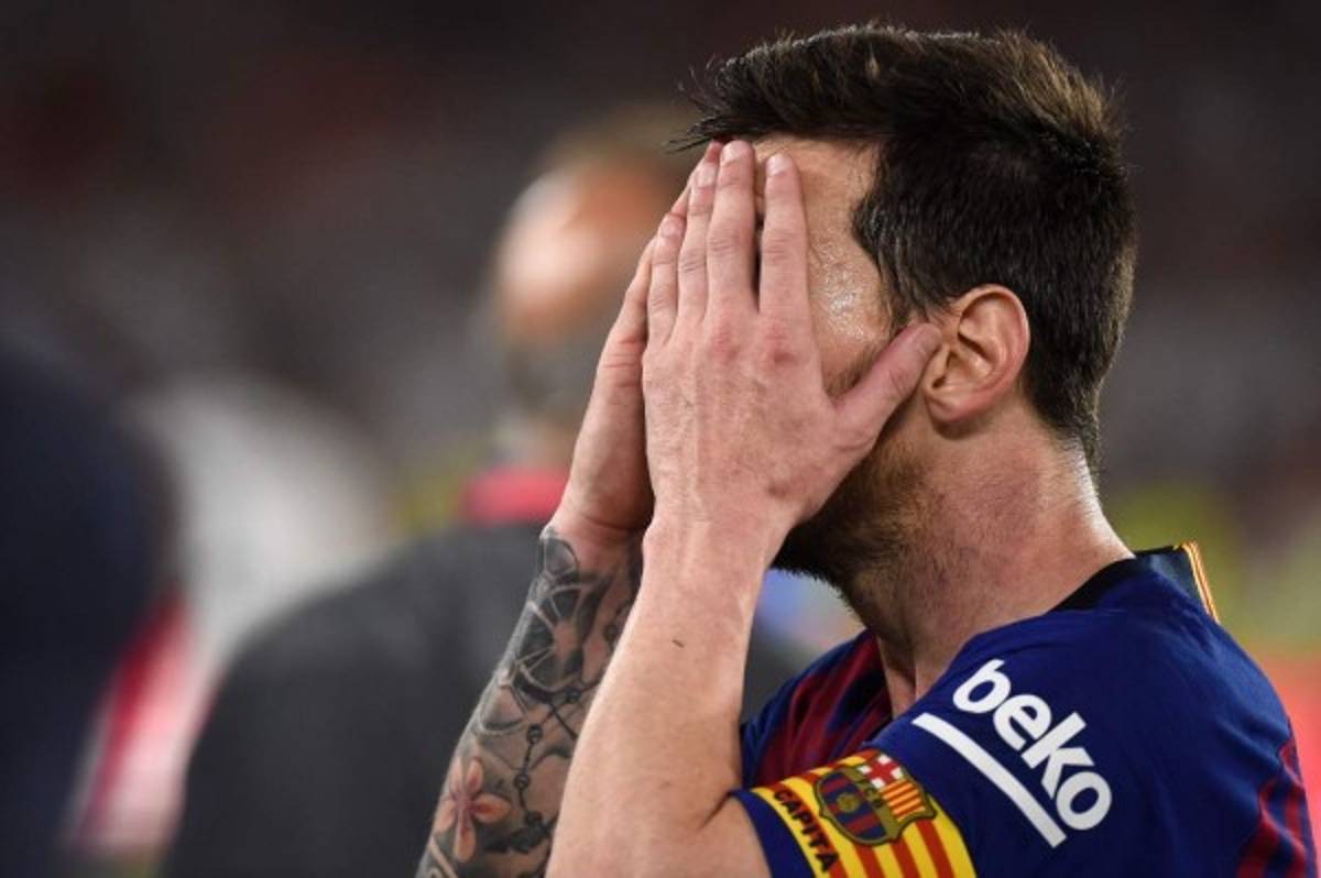 No se vio por TV: La loca celebración del Valencia y la vergüenza de Messi y Piqué