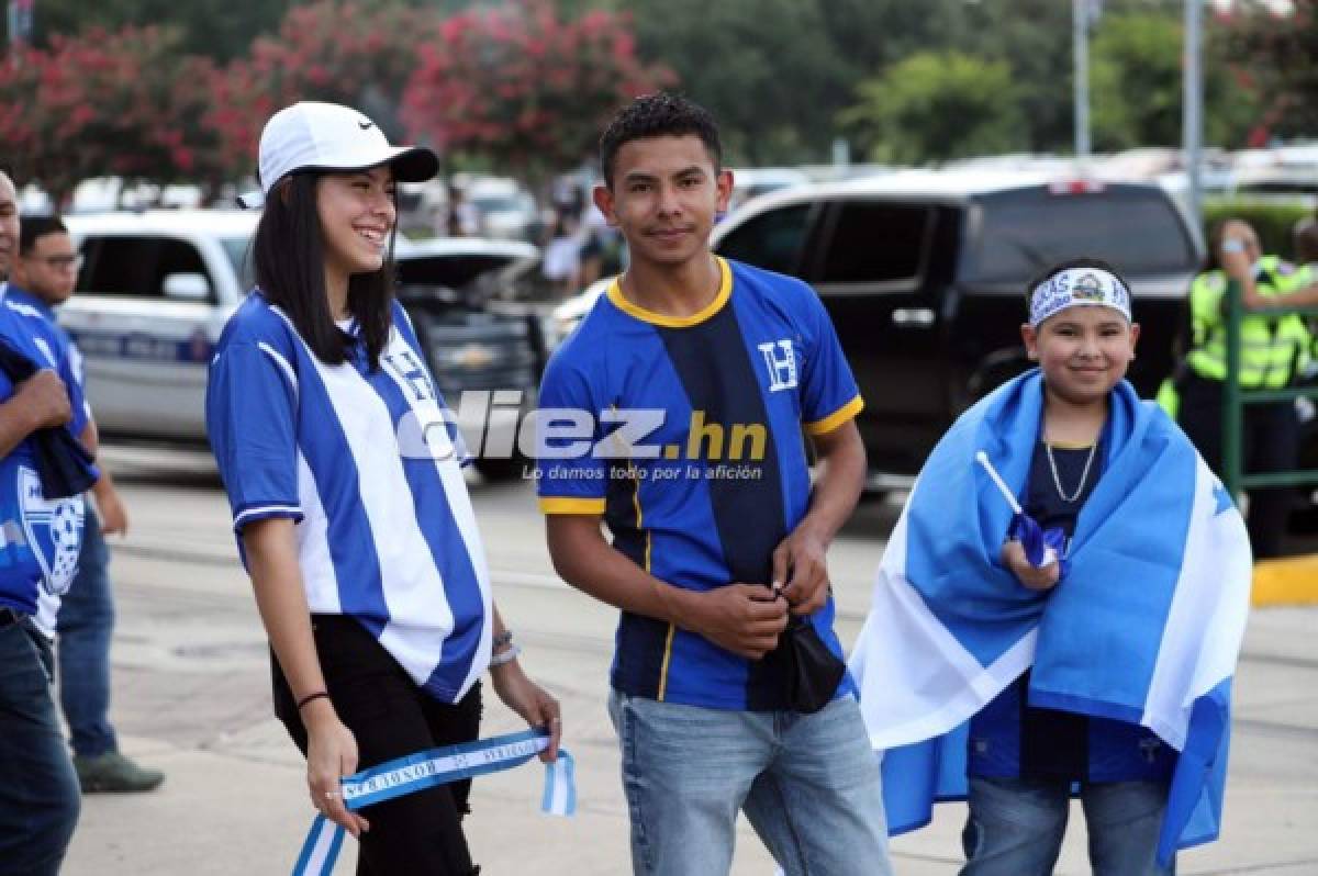 ¡La belleza catracha está presente! El ambientazo que se vive en Houston por el Honduras vs. Qatar