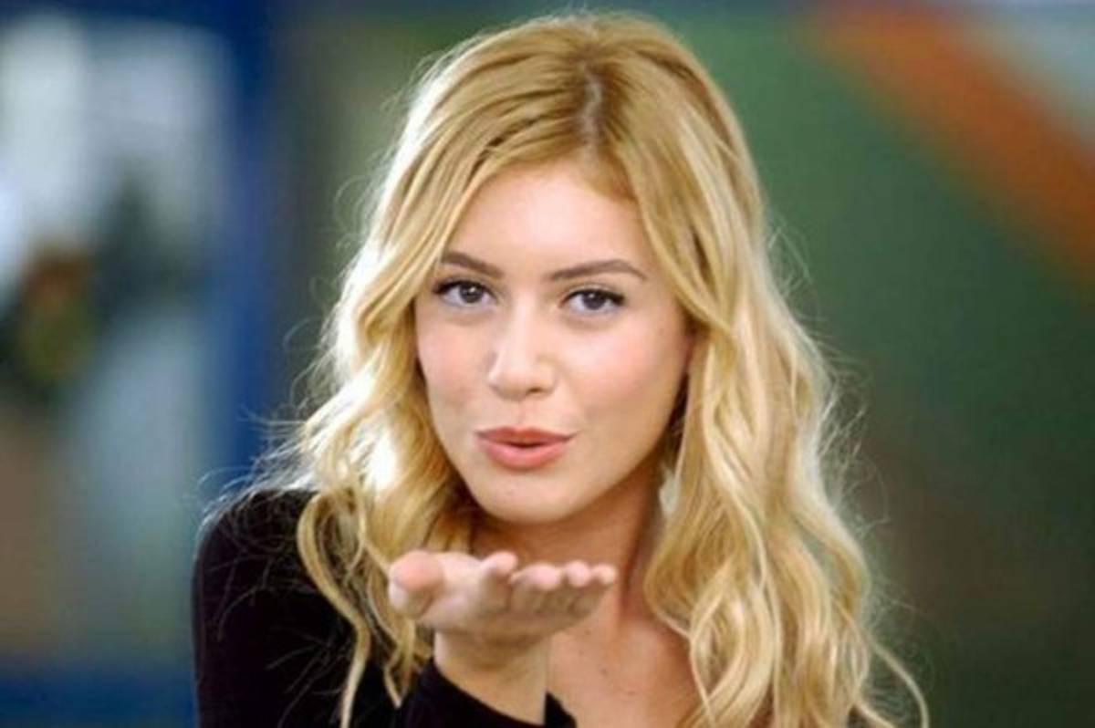 GALERÍA: Sinem Kobal, la rubia que volvió loco a Arda Turán