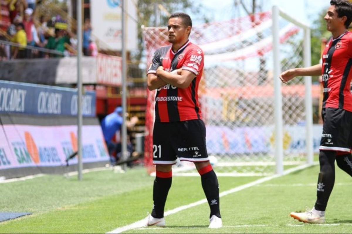 Fichajes de hondureños que pueden cerrarse antes que concluya el mercado