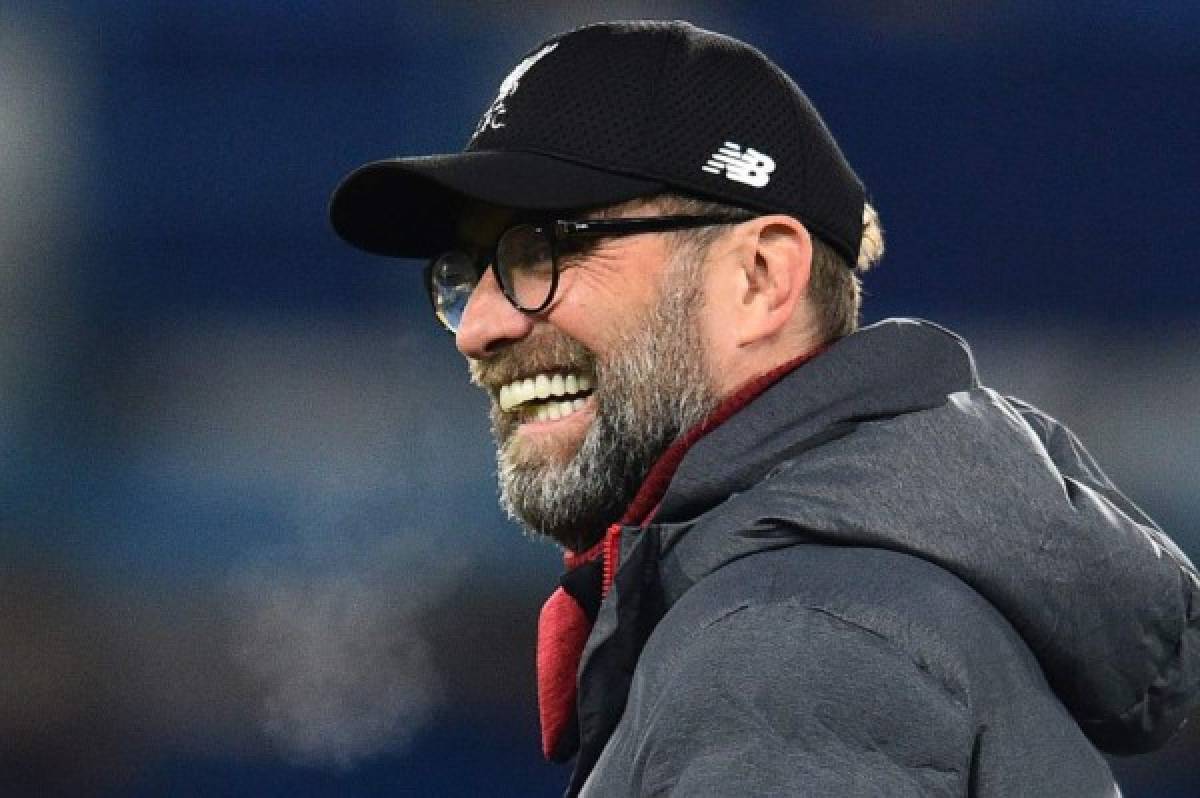 Liverpool's German manager Jurgen Klopp reacts before the English FA Cup fifth round football match between Chelsea and Liverpool at Stamford Bridge in London on March 3, 2020. (Photo by Glyn KIRK / AFP) / RESTRICTED TO EDITORIAL USE. No use with unauthorized audio, video, data, fixture lists, club/league logos or 'live' services. Online in-match use limited to 120 images. An additional 40 images may be used in extra time. No video emulation. Social media in-match use limited to 120 images. An additional 40 images may be used in extra time. No use in betting publications, games or single club/league/player publications. /