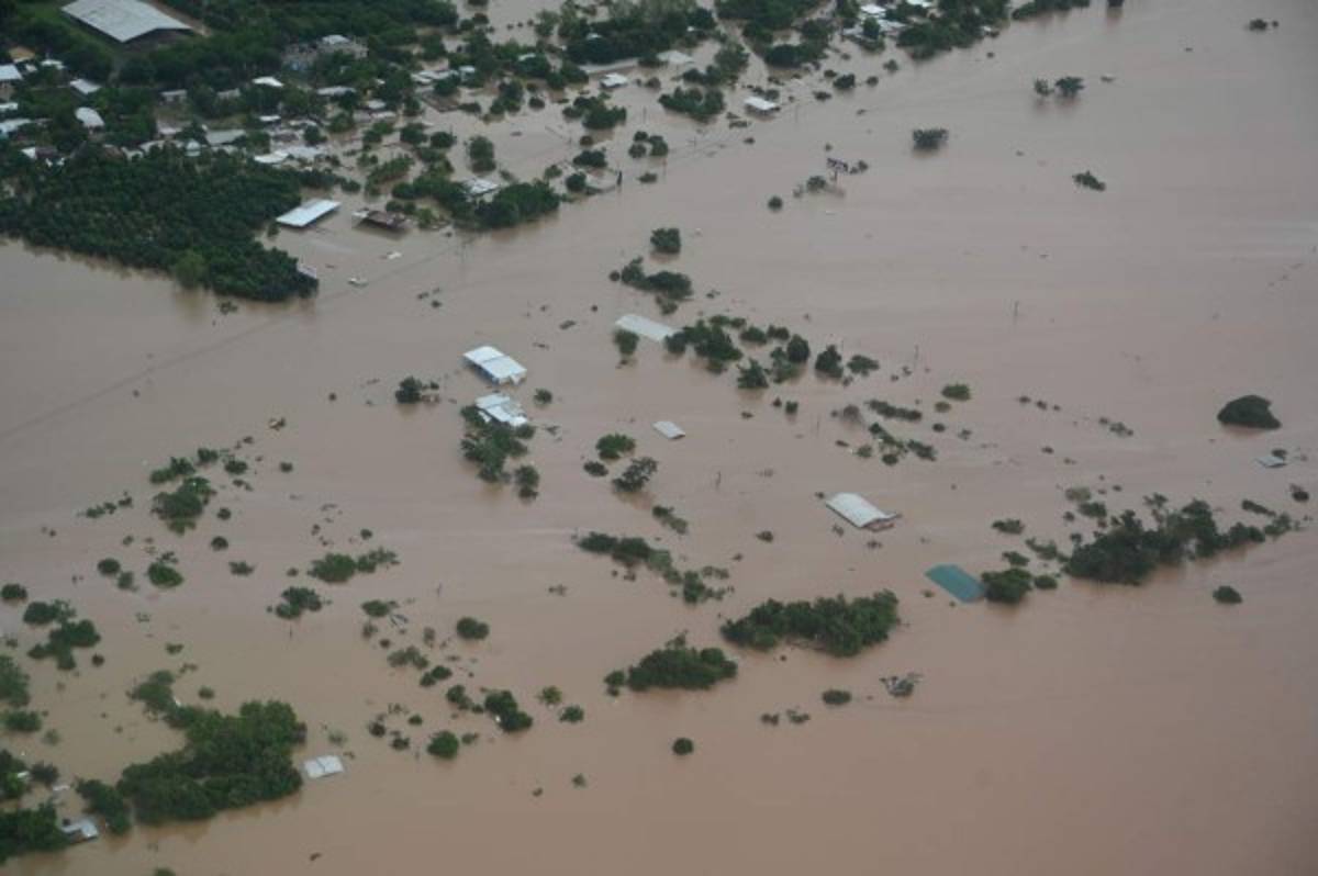 El Valle de Sula en Honduras, bajo el agua por Iota: Las apocalípticas fotografías aéreas