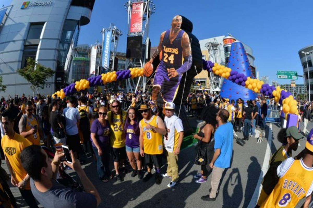 Así está el ambiente en el partido de despedida de Kobe Bryant