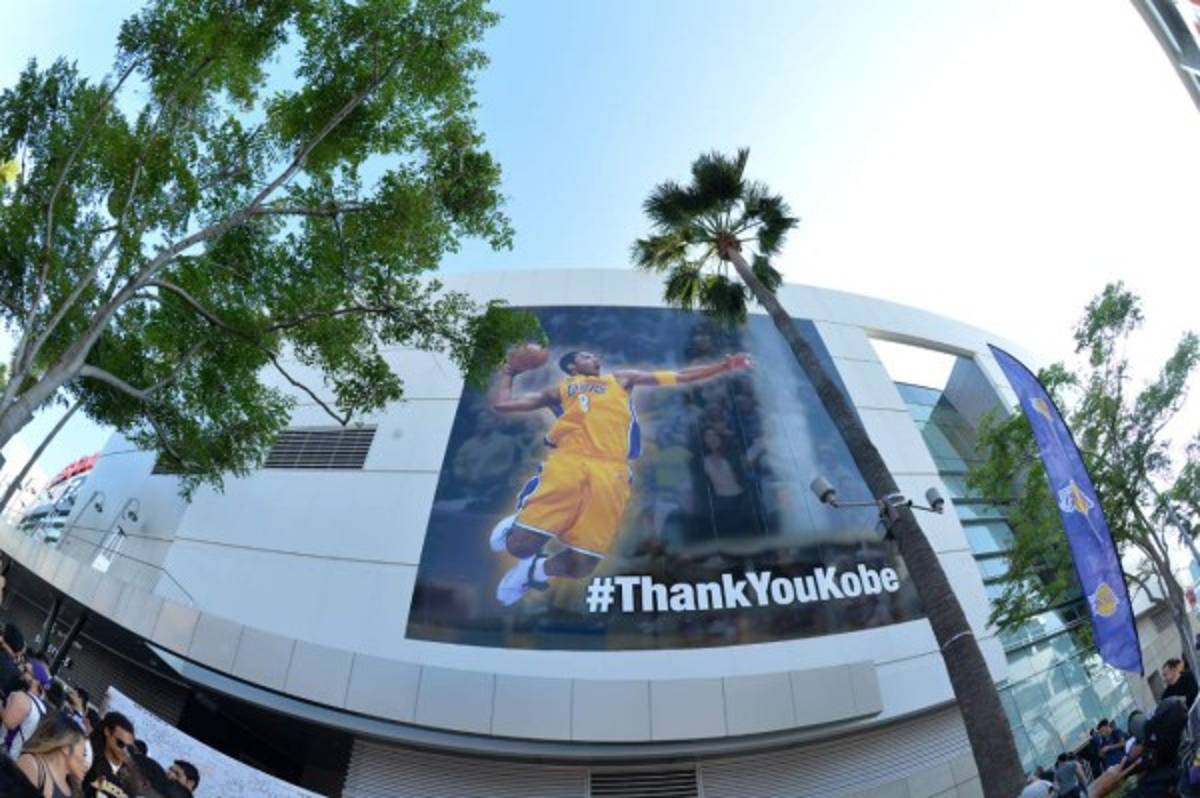 Así está el ambiente en el partido de despedida de Kobe Bryant