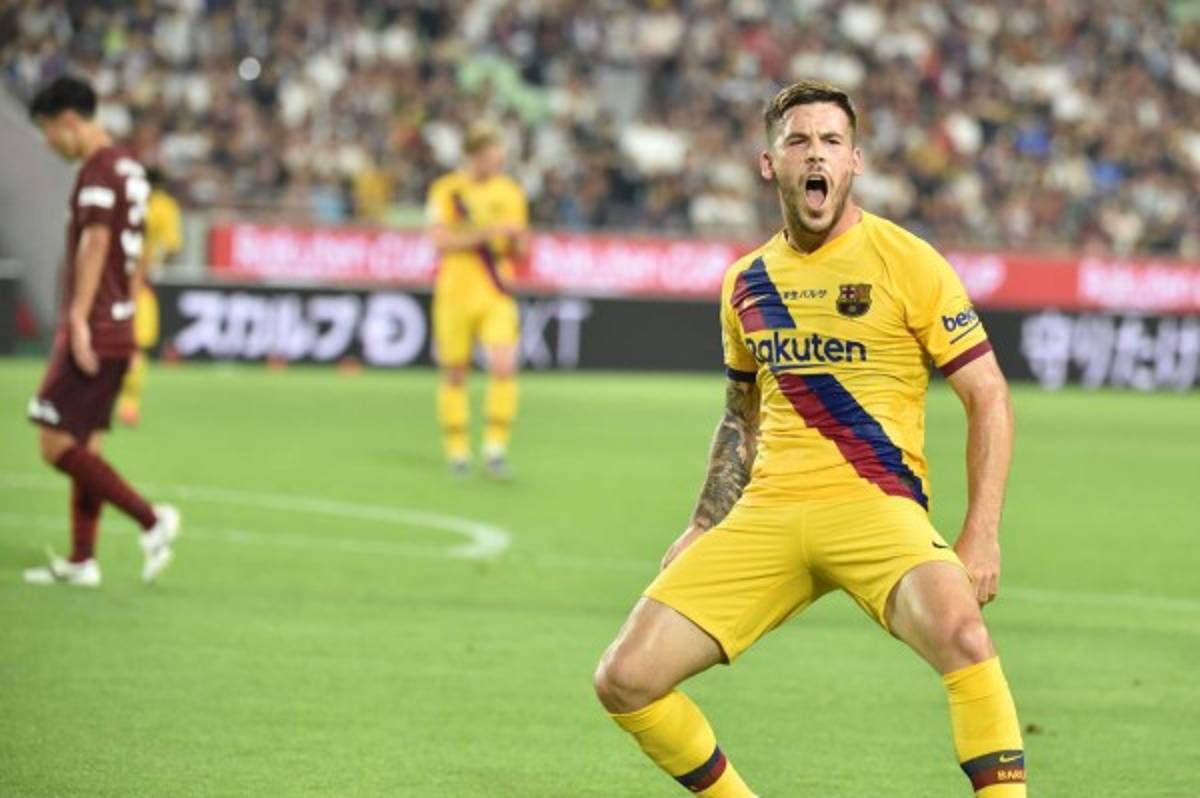 Fotos: El nuevo '7' del Barcelona, Iniesta y la emotiva noche en Japón