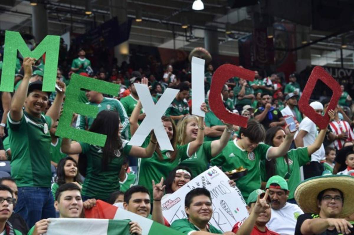 FOTOS: México y Venezuela ponen la belleza y colorido en las gradas