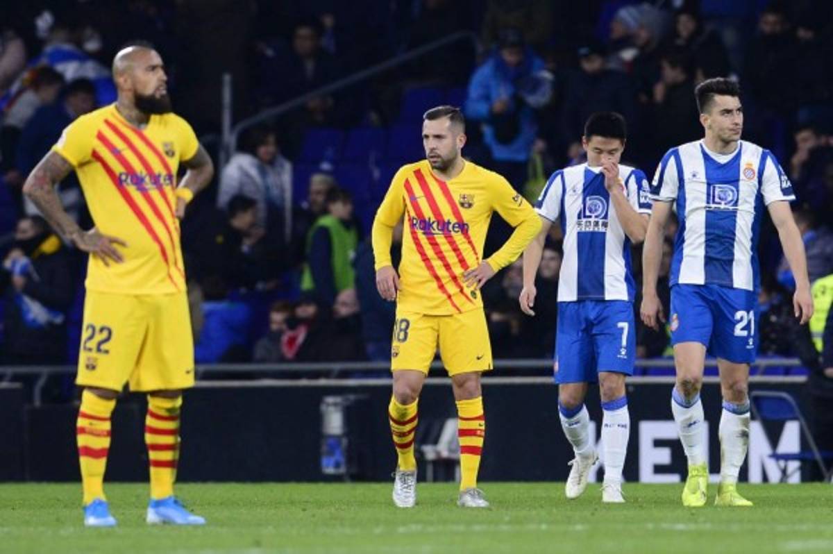 Fotos: El enojo de Luis Suárez, la tristeza de Messi y el crack que fue expulsado por primera vez