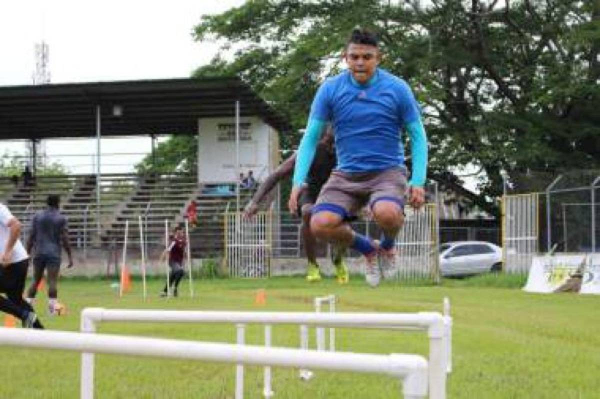 MERCADO: Georgie Welcome y otro hondureño se van al extranjero