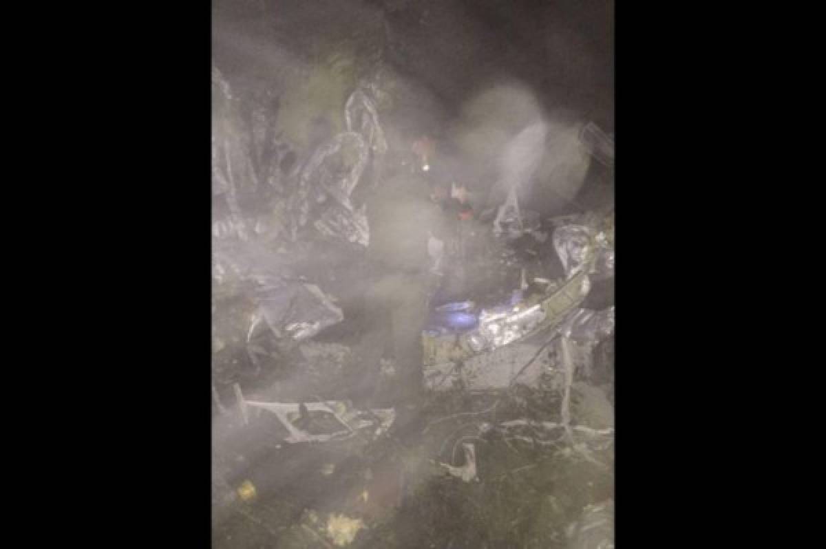 Terribles fotos del avión que se estrella con el club Chapecoense