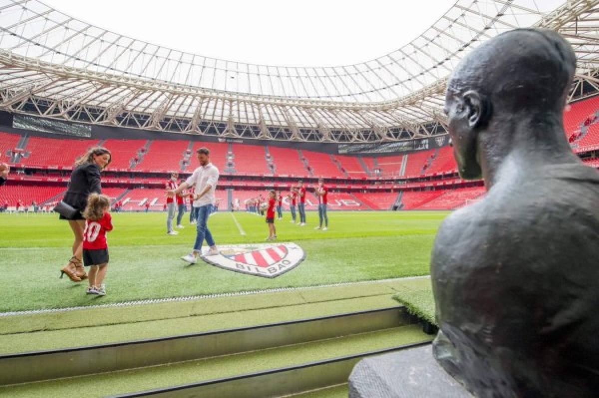 Sin abrazos y sin hinchas: Así se despide una leyenda del Athletic en tiempos del coronavirus