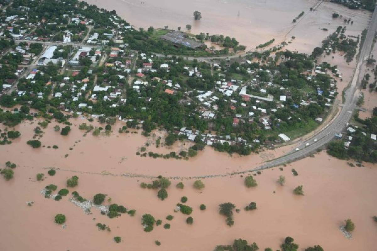 El Valle de Sula en Honduras, bajo el agua por Iota: Las apocalípticas fotografías aéreas